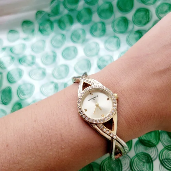 Debanham's Infinite Rhinestone Quartz Classic Watch - Picture 1 of 14